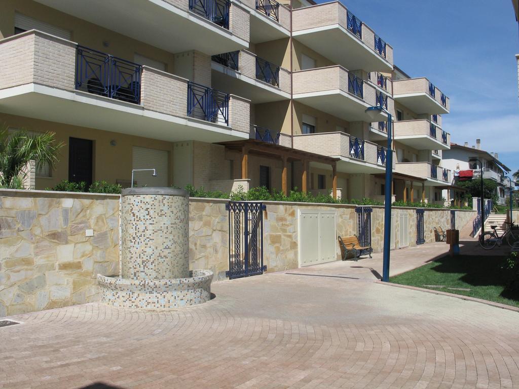 Green Bay Village Пинето Экстерьер фото
