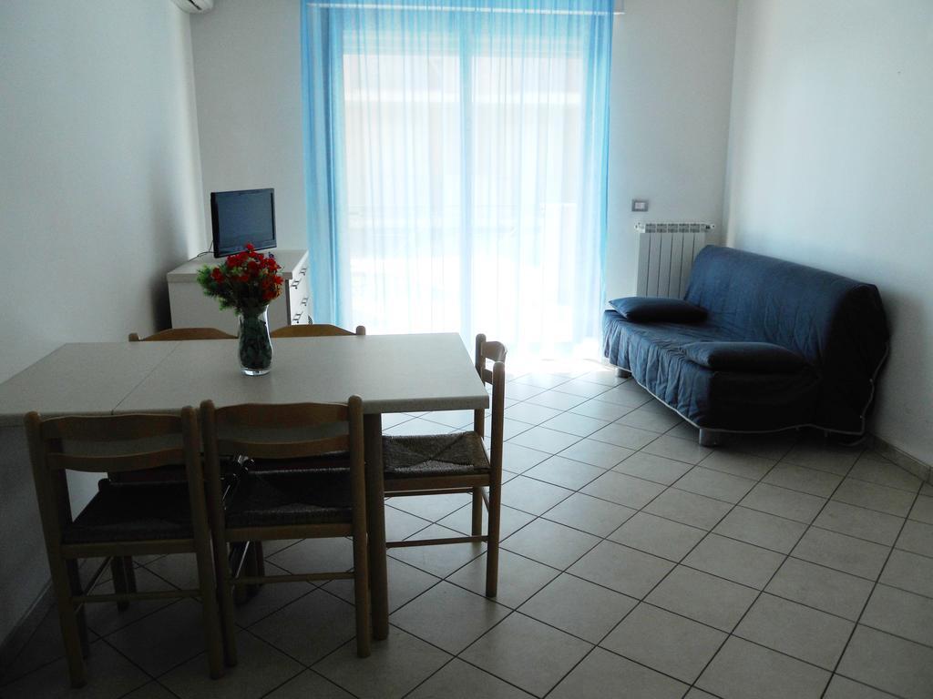 Green Bay Village Пинето Экстерьер фото
